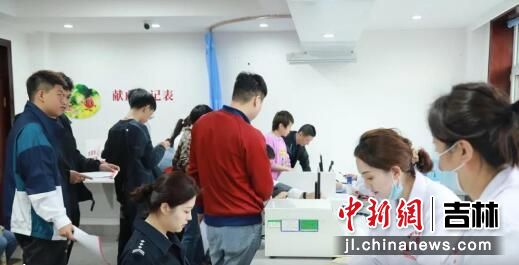梅河渡,口市人鹤版,民诗,法院/供图