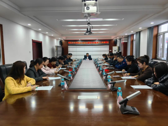 �ػ���ί������/��ͼ