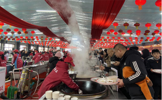 “黄龙府八大碗”已成为农安独具特色的代表性美食。 “黄龙府八大碗”已成为农安独具特色的代表性美食。