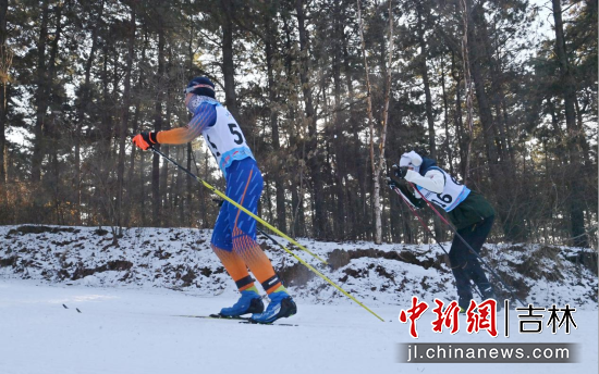 瓦萨滑雪节通过“好玩儿”的大众活动扩大参与度。张瑶/摄 瓦萨滑雪节通过“好玩儿”的大众活动扩大参与度。张瑶/摄