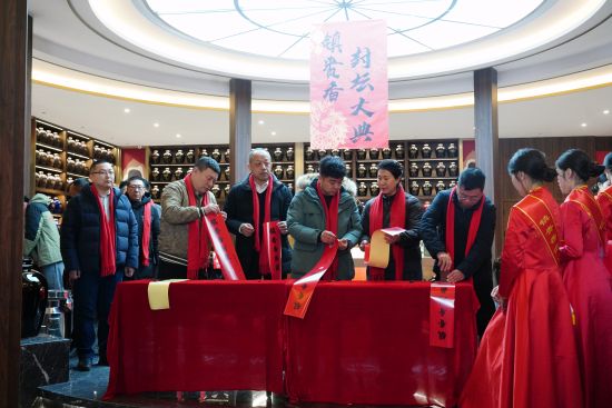 1��27�գ����������̳����ϣ��α�ǩ���ؼ������/��ͼ