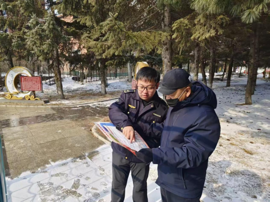 �ػ���ί������/��ͼ