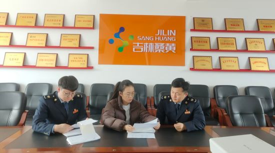 上门辅导 和龙市委宣传部/供图 上门辅导 和龙市委宣传部/供图