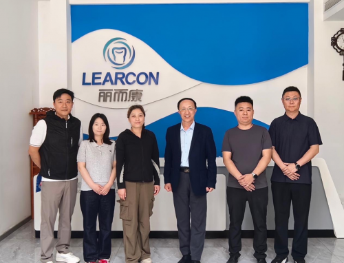 ������(����)����ΰ��(��һ)���ľ���(��һ)�����������������޹�˾�����˺�Ӱ����