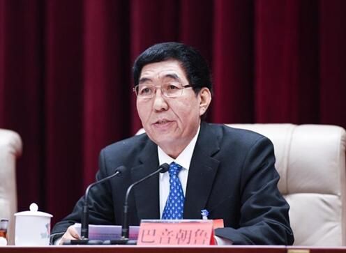 省委常委会主持会议.省委书记巴音朝鲁讲话 吉林日报记者 宋锴 摄