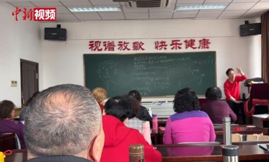 伊通满族自治县特殊教育学校与长春师范大学联合开展助残日研学活动