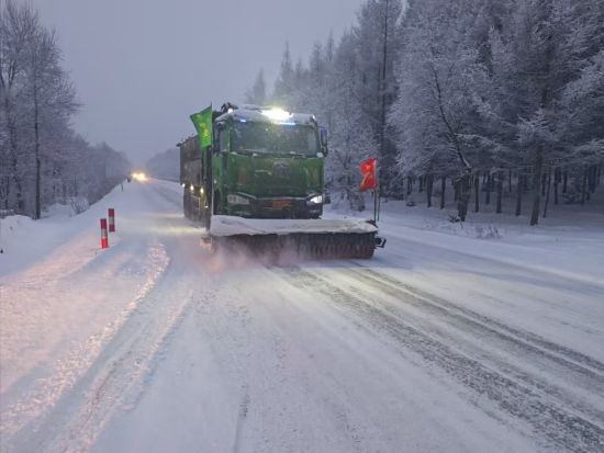 �ػ���ί������/��ͼ