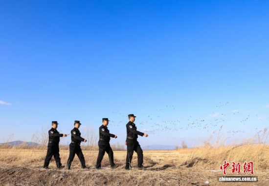 Ȧ�ӱ߼�վ����Ȧ�Ӵ������Ϣ��Ѳ�ߡ���־�� ��