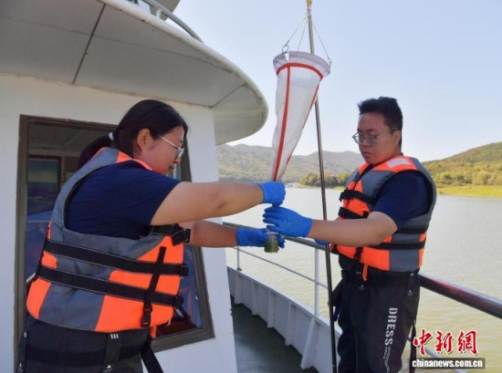 ������Ա�ڼ�⴬�ϲɼ������������ ��
