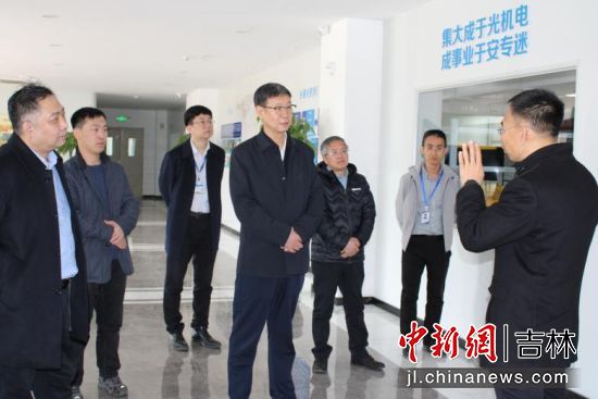 民建吉林省委会主委贾晓东率队就加快人工智能与先进制造业融合发展