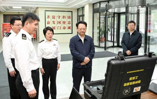 吉林省委书记景俊海到长春海关调研